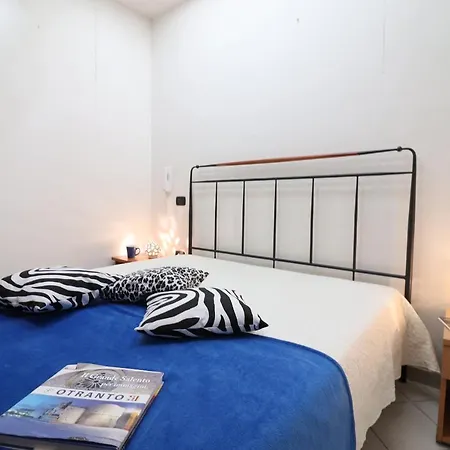 Arianna Centro, Salento 6 Posti